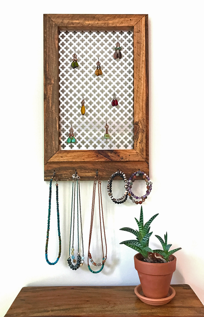 Wholesale PH PandaHall Acrylic Earring Holder with Hanger Jewelry Display Dangle  Earring Hanging Organizer Necklace Bracelet Holder Acrylic Ear Studs  Display Rack for Retail Show Personal Exhibition 16 Hangers - Pandahall.com